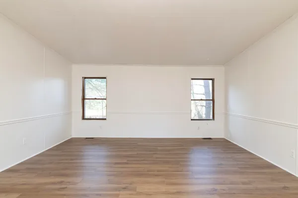 $140,000 | 13064 Riverside Drive, Constantine, MI 49042