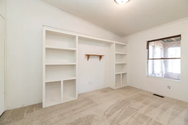 $140,000 | 13064 Riverside Drive, Constantine, MI 49042