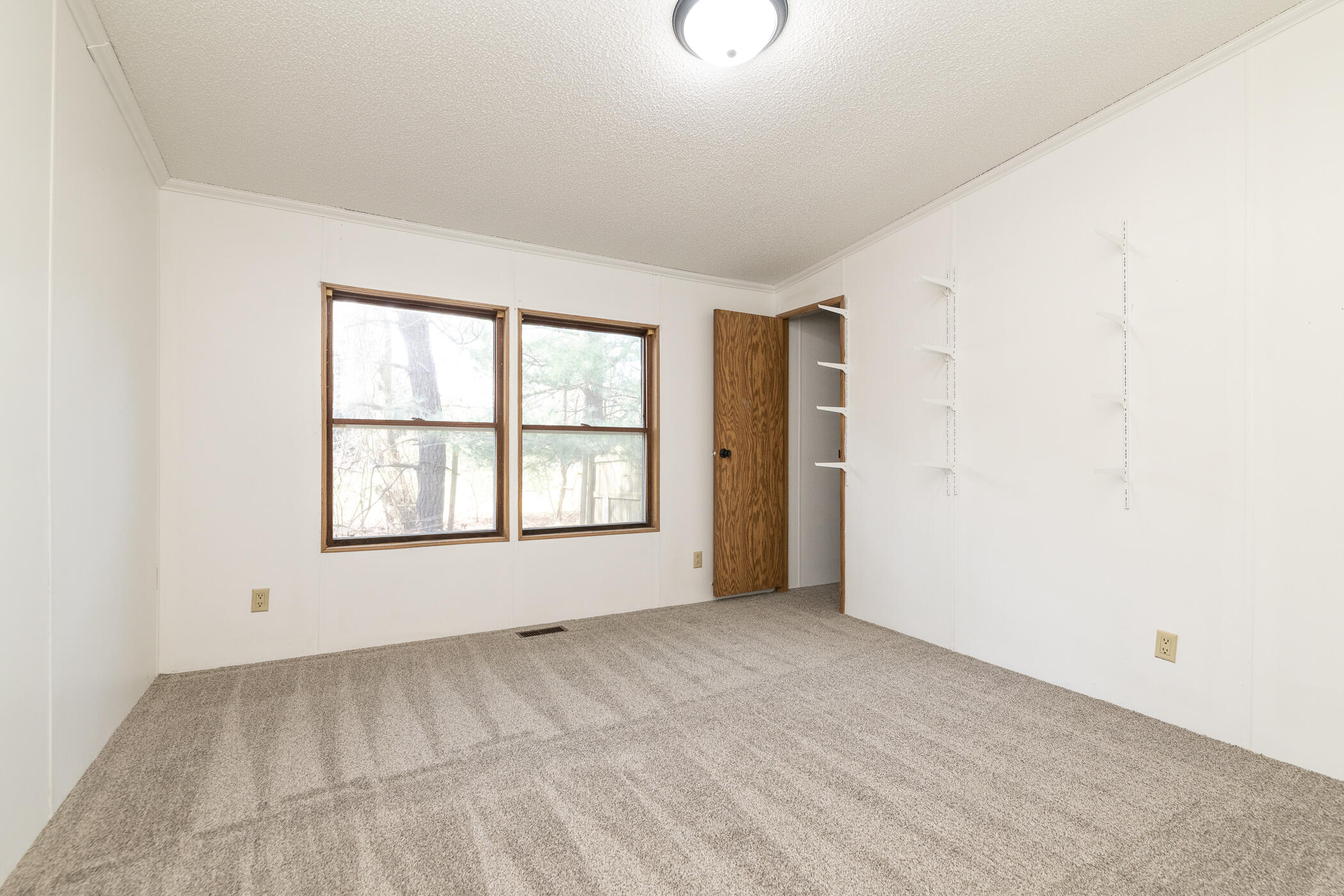 13064 Riverside Drive Constantine, MI 49042 - Photo 22 of 51 13064 Riverside Dr-34