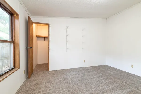 $140,000 | 13064 Riverside Drive, Constantine, MI 49042