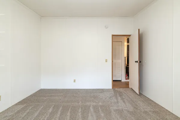 $140,000 | 13064 Riverside Drive, Constantine, MI 49042