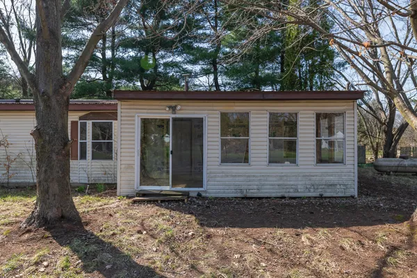 $140,000 | 13064 Riverside Drive, Constantine, MI 49042