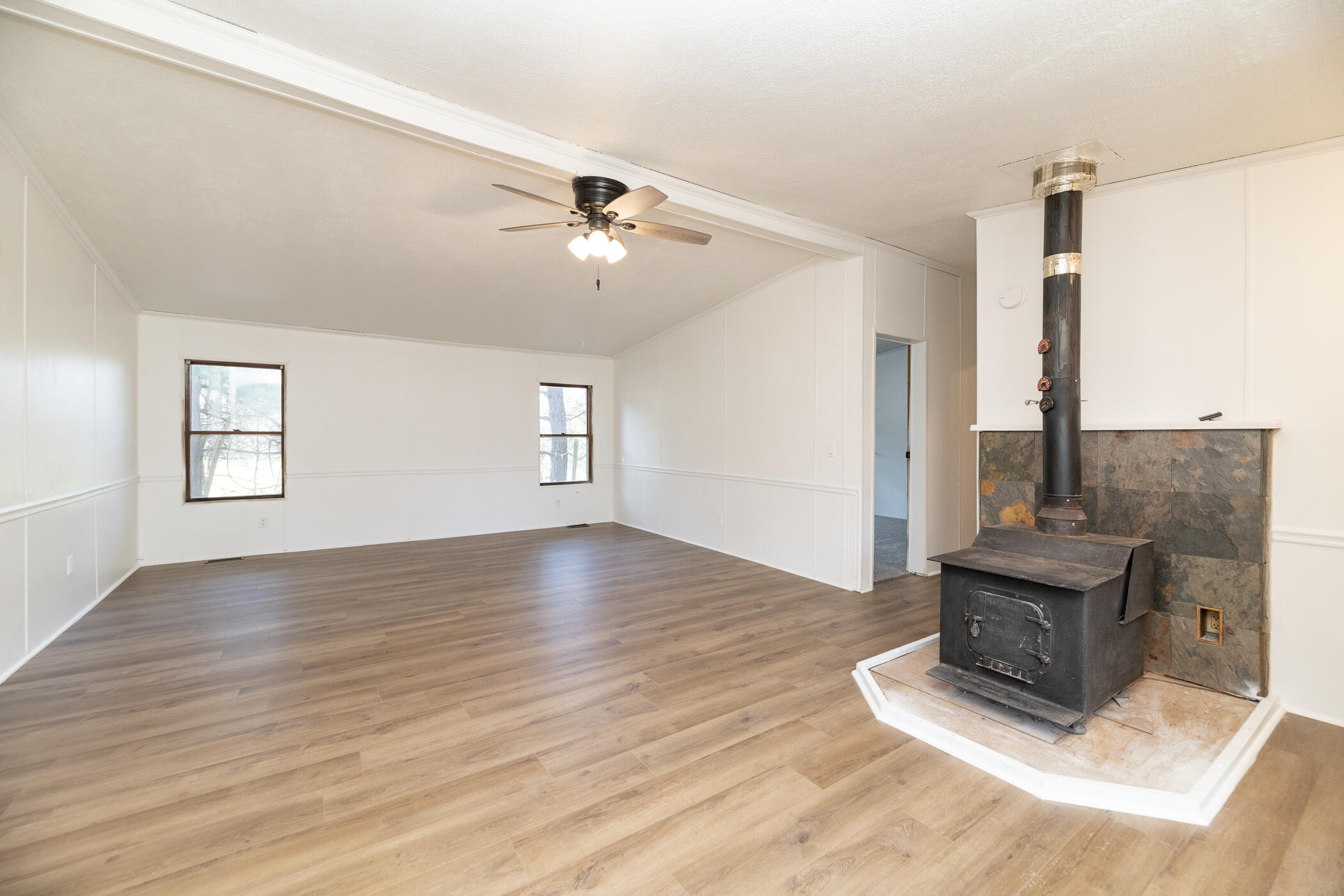 13064 Riverside Drive Constantine, MI 49042 - Photo 10 of 51 13064 Riverside Dr-17