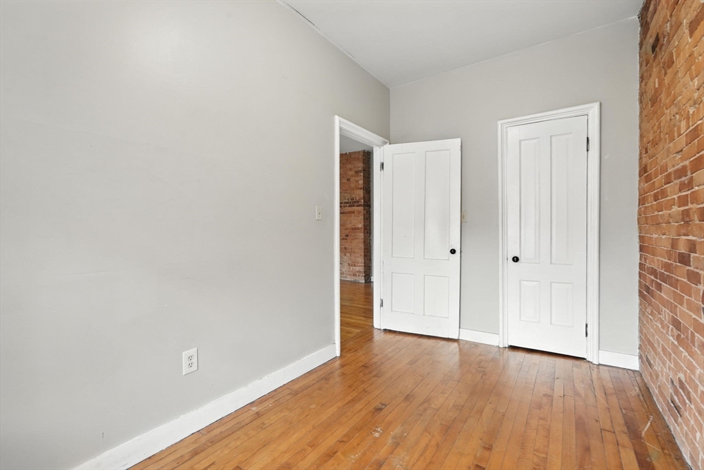 265 Union Street Springfield, MA 01105 - Photo 9 of 21