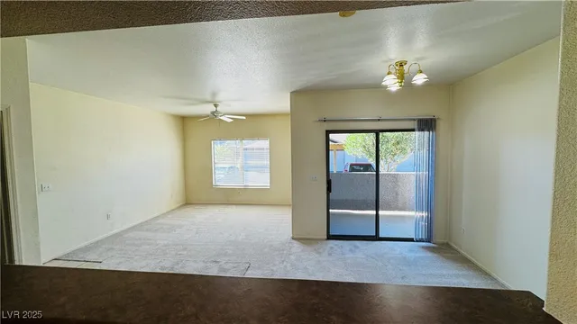 $1,300 | 45 Maleena Mesa Street, Unit 916, Henderson, NV 89074