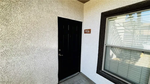 $1,300 | 45 Maleena Mesa Street, Unit 916, Henderson, NV 89074