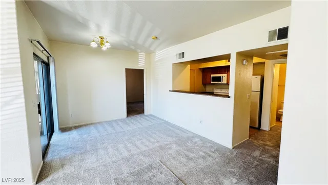 $1,300 | 45 Maleena Mesa Street, Unit 916, Henderson, NV 89074