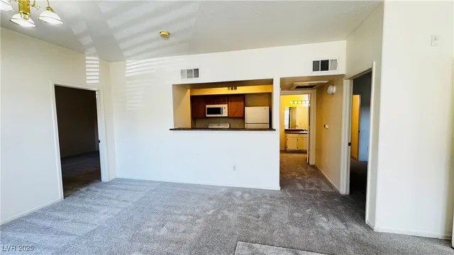 $1,300 | 45 Maleena Mesa Street, Unit 916, Henderson, NV 89074