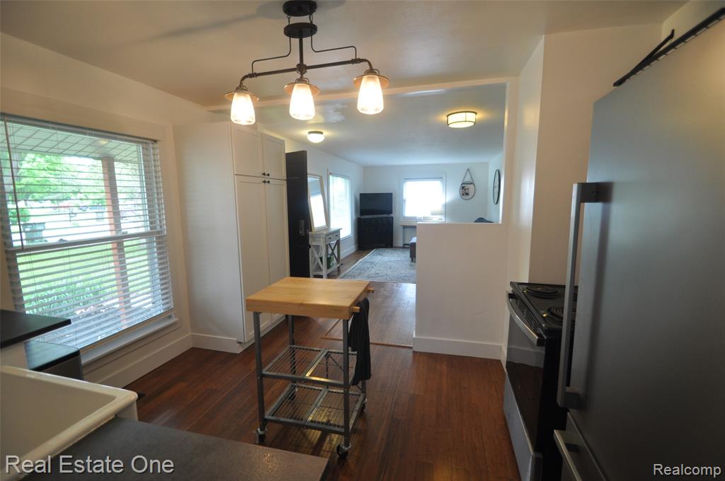 1070 Avon Manor Road Rochester Hills, MI 48307 - Photo 10 of 21