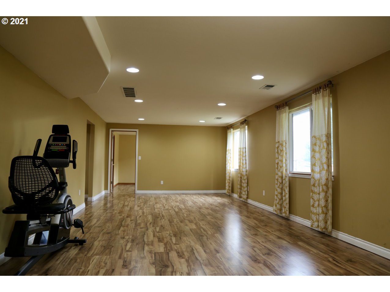 3550 Northwest Pacific Rim Drive Camas, WA 98607 - Photo 15 of 16 Gallery Image 15