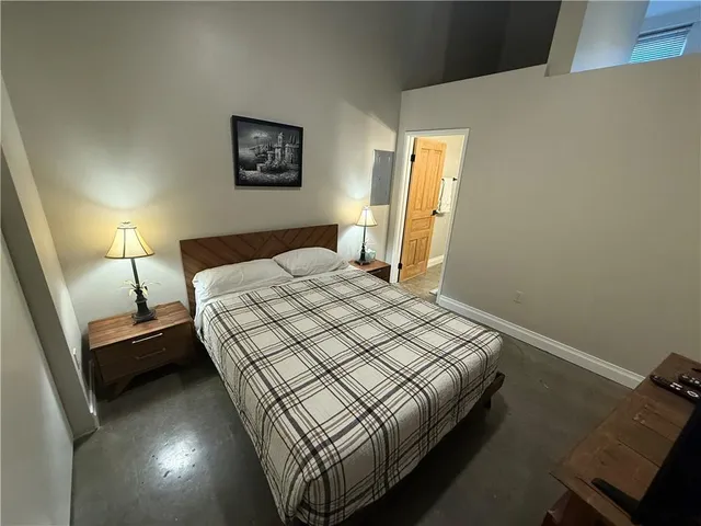 $1,900 | 920 Poeyfarre Street, Unit 107, New Orleans, LA 70130