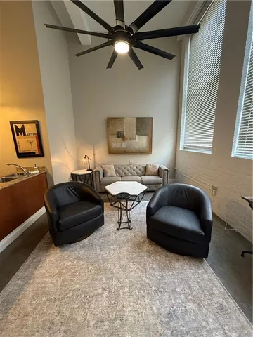 $1,900 | 920 Poeyfarre Street, Unit 107, New Orleans, LA 70130