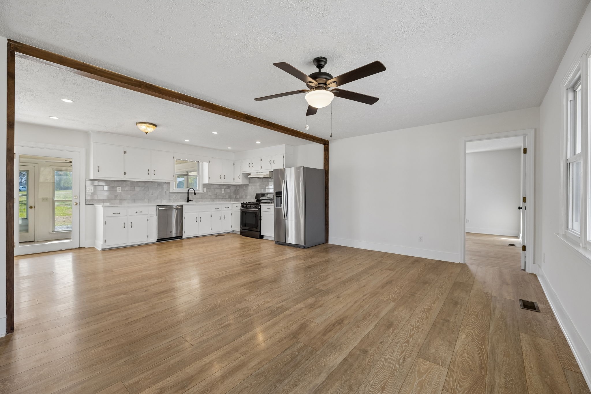 592 Shorty Few Road Dickson, TN 37055 - Photo 8 of 57