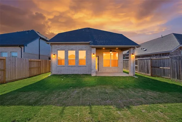 $2,800 | 2903 Orange Leaf Drive, Brookshire, TX 77423