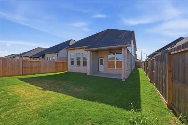 $2,800 | 2903 Orange Leaf Drive, Brookshire, TX 77423