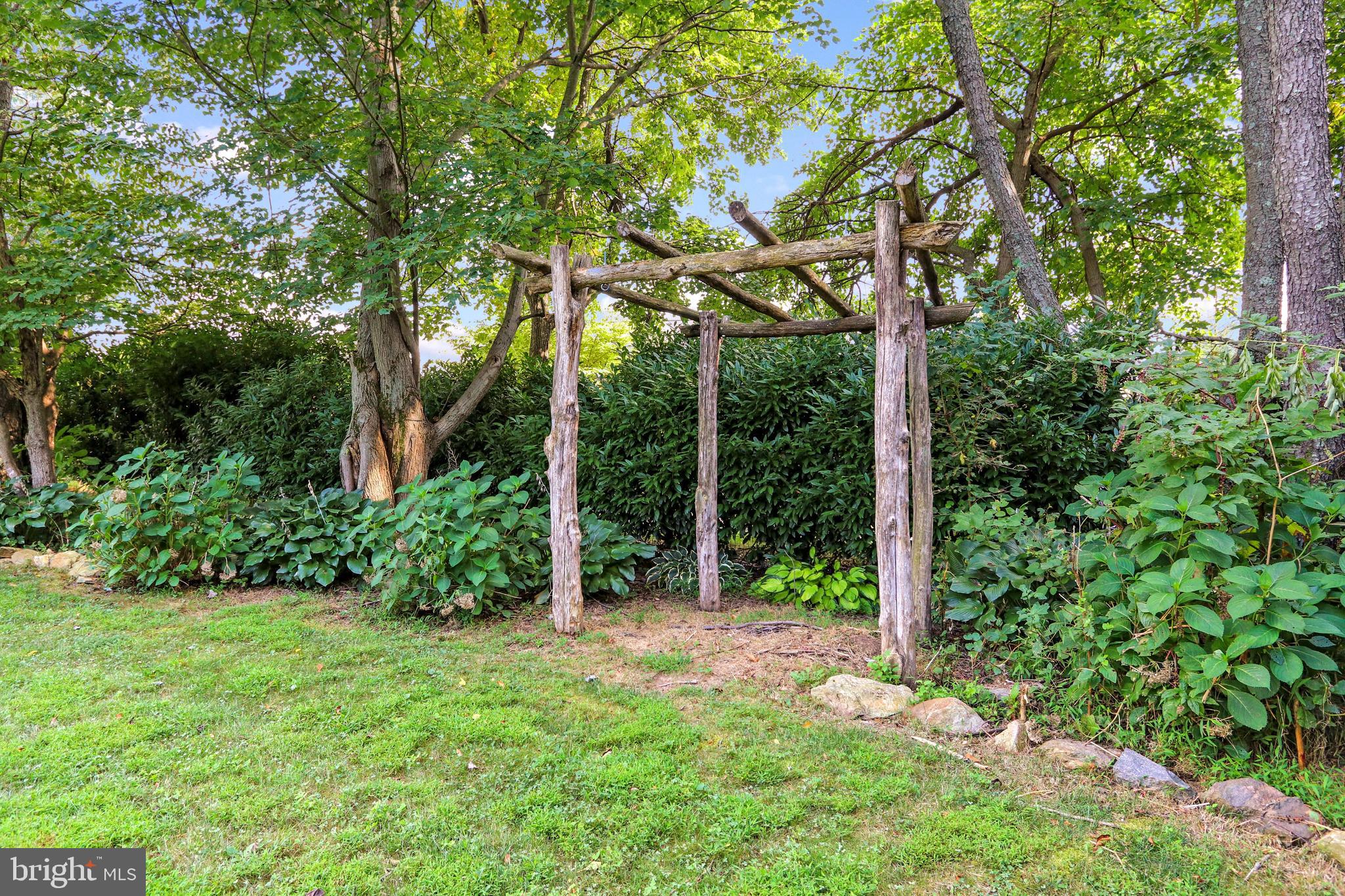 126 Clearview Drive Downingtown, PA 19335 - Photo 8 of 25