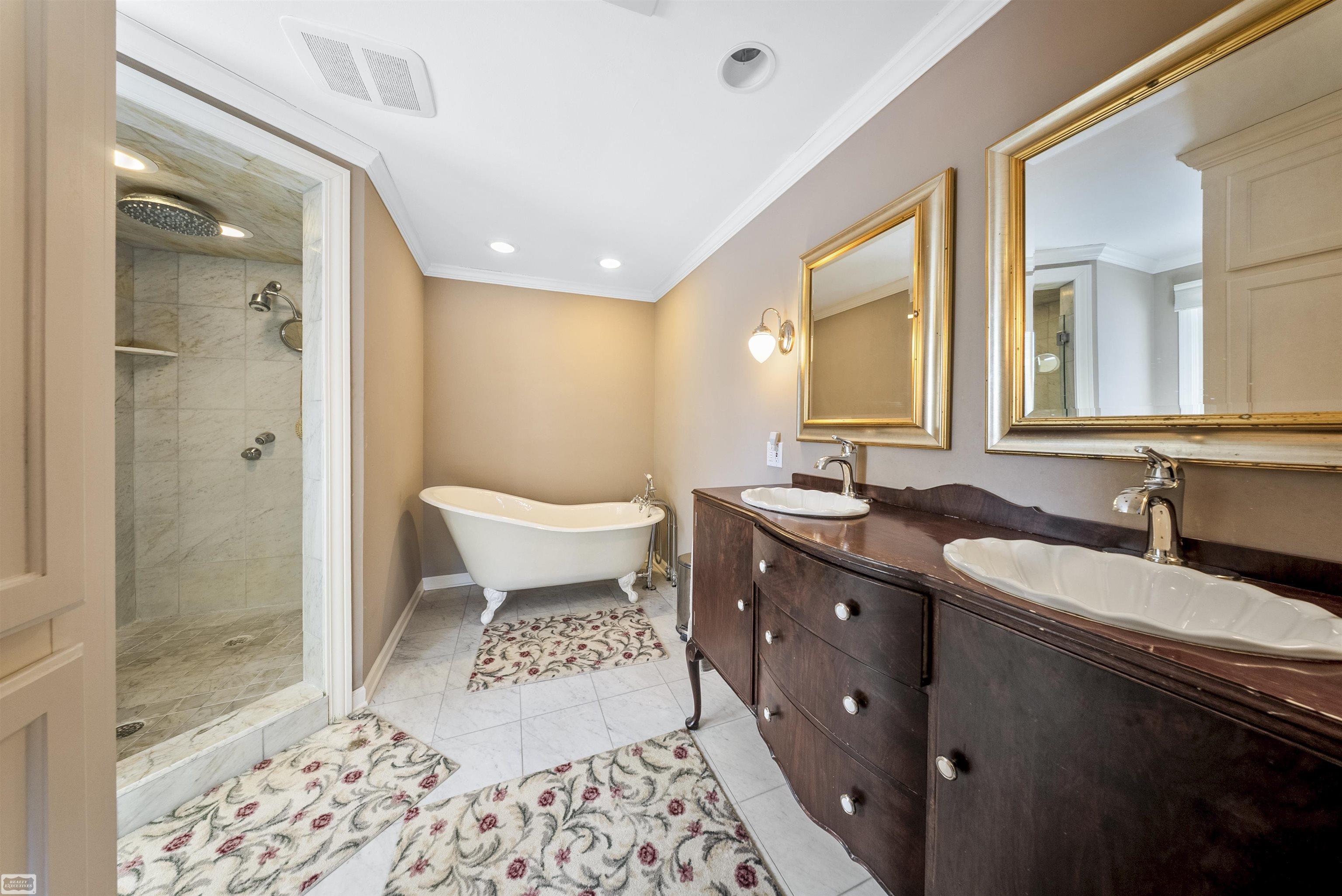1030 Bishop Road Grosse Pointe, MI 48230 - Photo 36 of 61