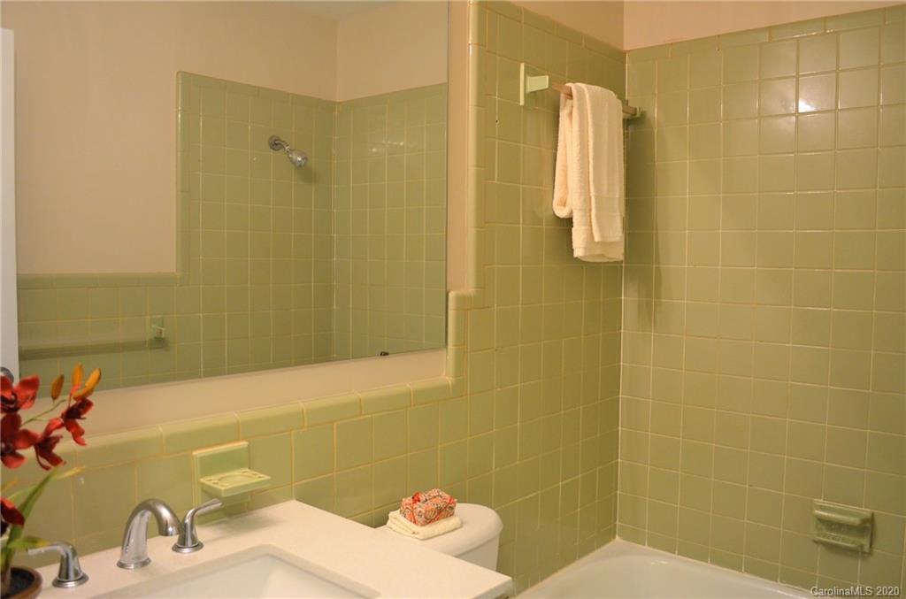 1403 4th Street Southwest Conover, NC 28613 - Photo 23 of 41 Gallery Image 23