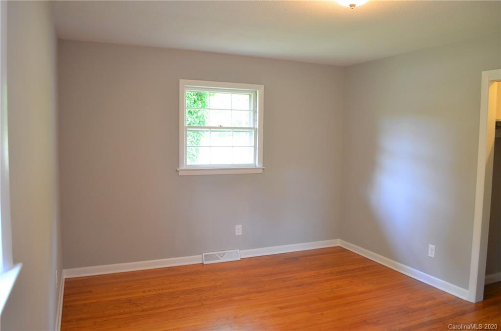 1403 4th Street Southwest Conover, NC 28613 - Photo 25 of 41 Gallery Image 25