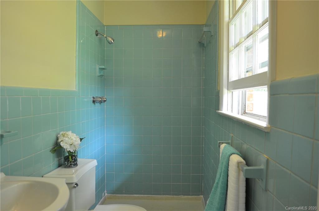 1403 4th Street Southwest Conover, NC 28613 - Photo 31 of 41 Gallery Image 31