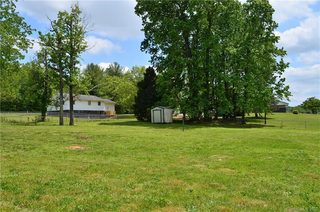 1403 4th Street Southwest Conover, NC 28613 - Photo 37 of 41 Gallery Image 37