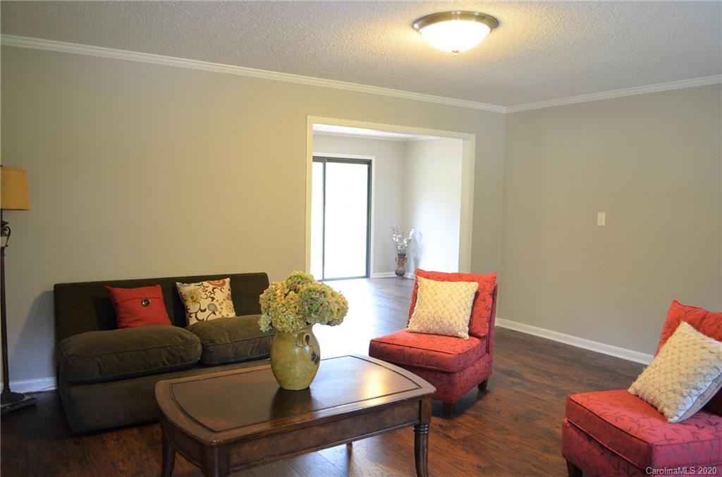1403 4th Street Southwest Conover, NC 28613 - Photo 5 of 41 Gallery Image 5