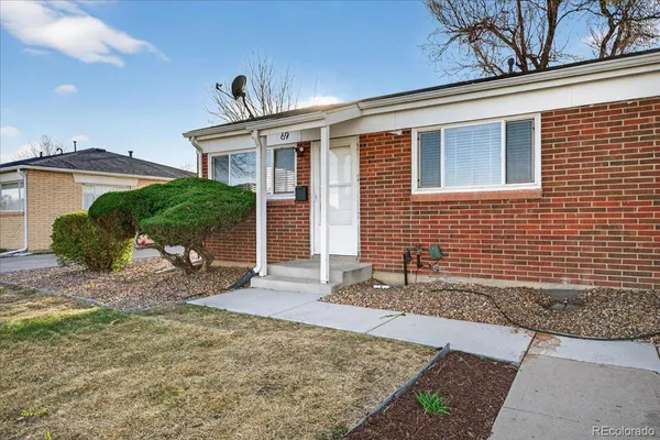 $1,725 | 69 Del Mar Circle, Aurora, CO 80011