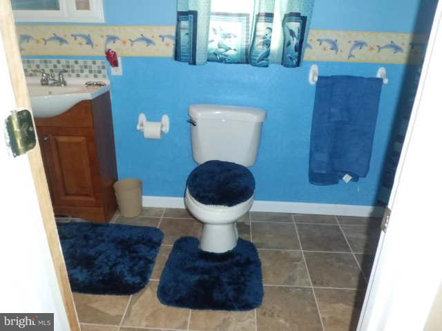 512 Cheddington Road Linthicum Heights, MD 21090 - Photo 11 of 17 Bath (Master)