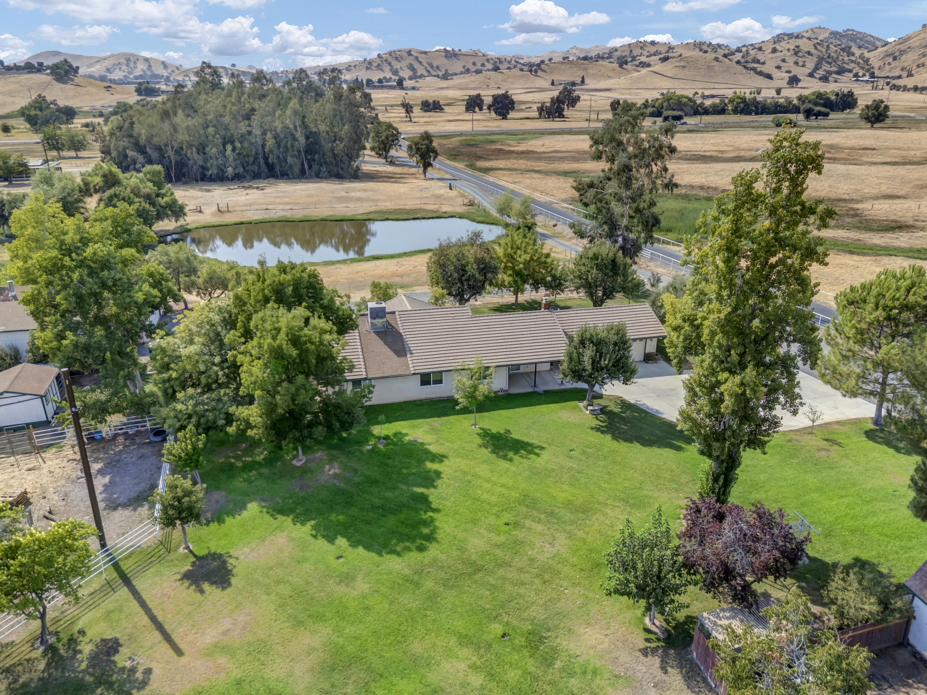 18002 320th Road Springville, CA 93265 - Photo 49 of 56 a view of a lake with a yard