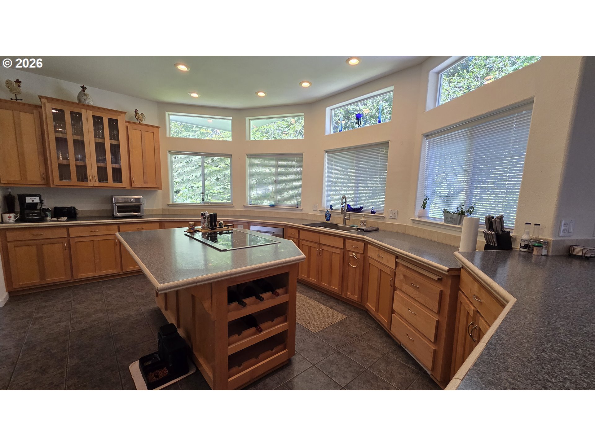 30245 Hummingbird Hill Road Gold Beach, OR 97444 - Photo 22 of 47
