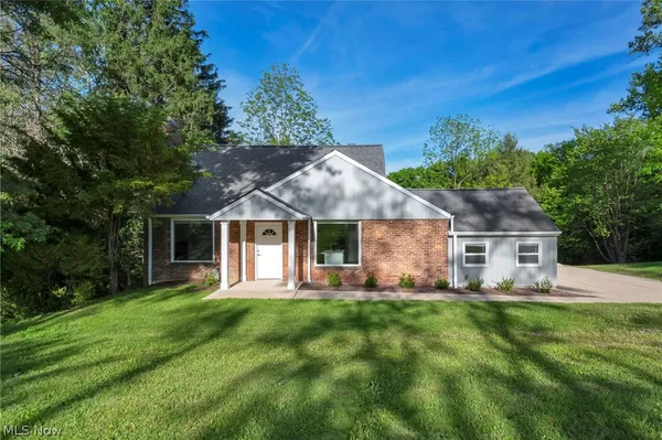 $425,000 | 3975 Ellendale Road, Moreland Hills, OH 44022