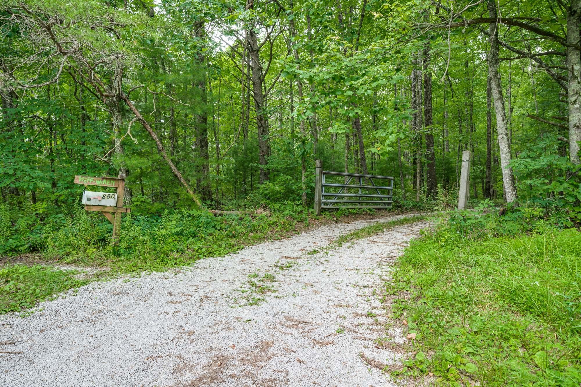 880 Randolph Road Crossville, TN 38571 - Photo 5 of 32 Gallery Image 5