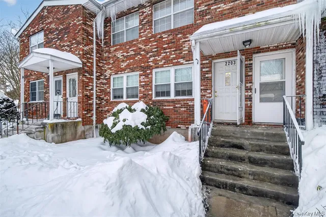$225,000 | 276 Temple Hill Road, Unit 2203, New Windsor, NY 12553