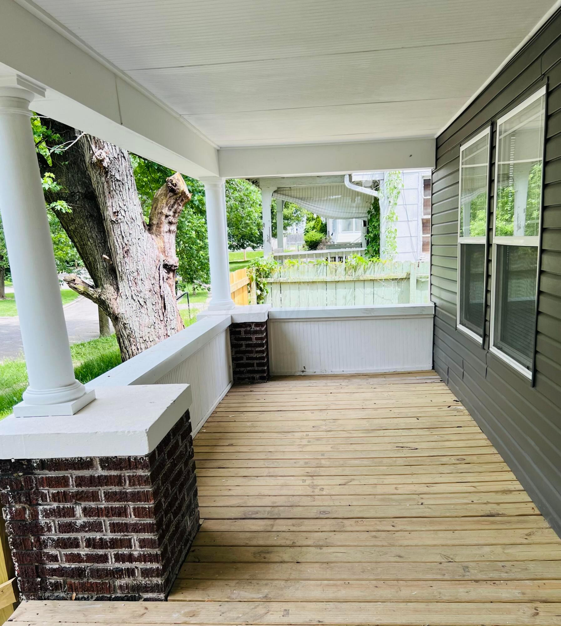 2525 Ridge Avenue Columbus, OH 43204 - Photo 5 of 40 A5FCF2FF-1517-4A61-9B25-F6D4D4E3D2A2