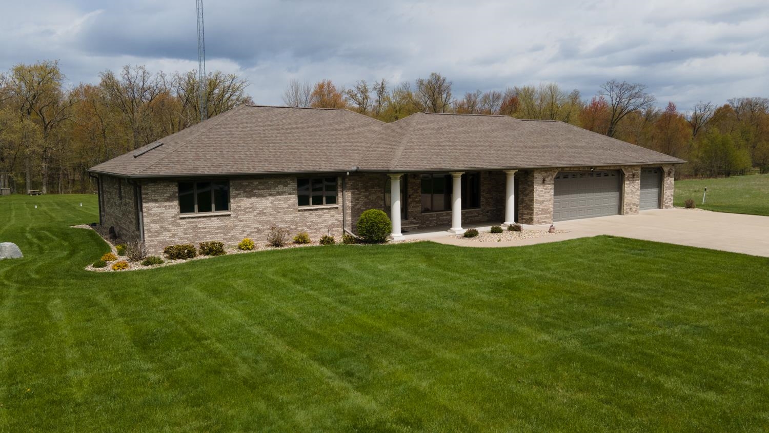 N1180 County Rd EE Redgranite, WI 54970 - Photo 2 of 89