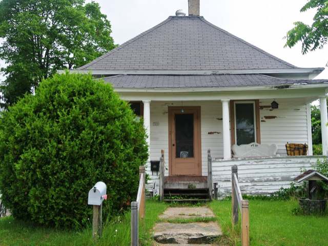 721 Barnes Street Rhinelander, WI 54501 - Photo 1 of 7 Gallery Image 1