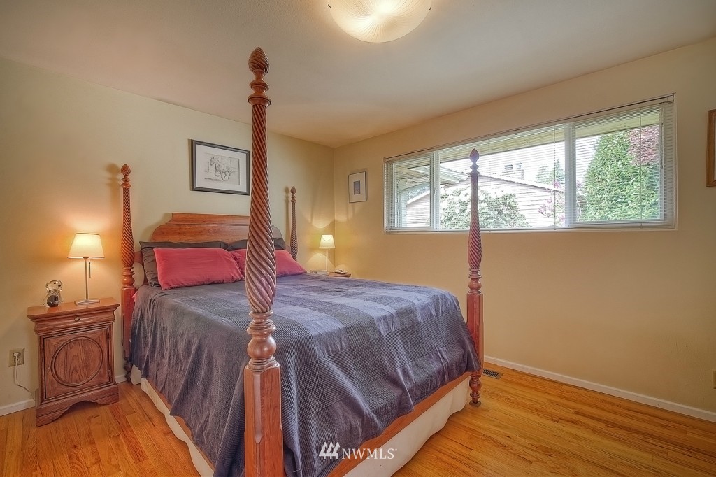 8401 215th Street Southwest Edmonds, WA 98026 - Photo 12 of 21 Gallery Image 12