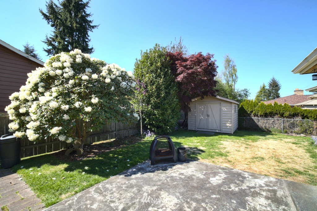 8401 215th Street Southwest Edmonds, WA 98026 - Photo 20 of 21 Gallery Image 20