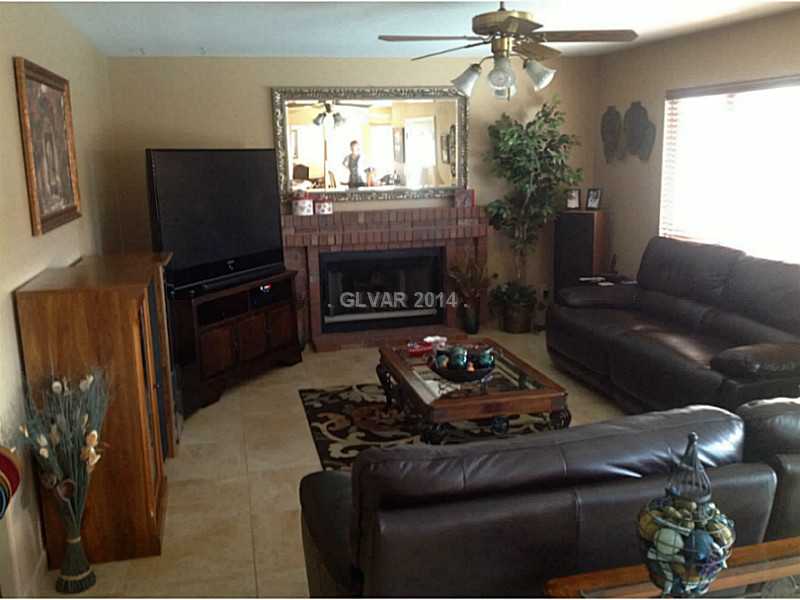 725 Rising Star Drive Henderson, NV 89014 - Photo 6 of 19 Property Photo. Family Room