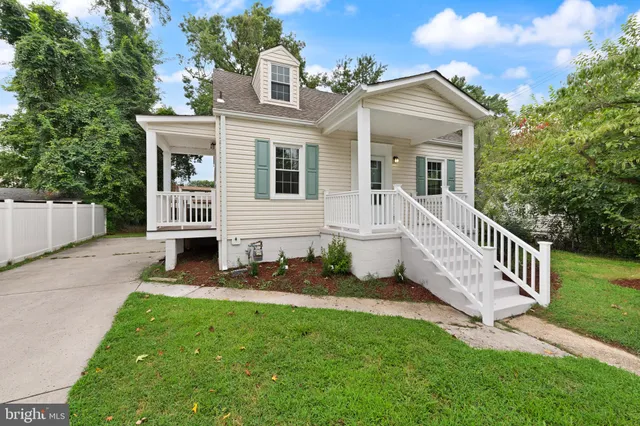 $424,999 | 6806 Pickett Drive, Suitland, MD 20746