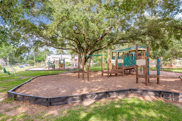 a view of a tennis court