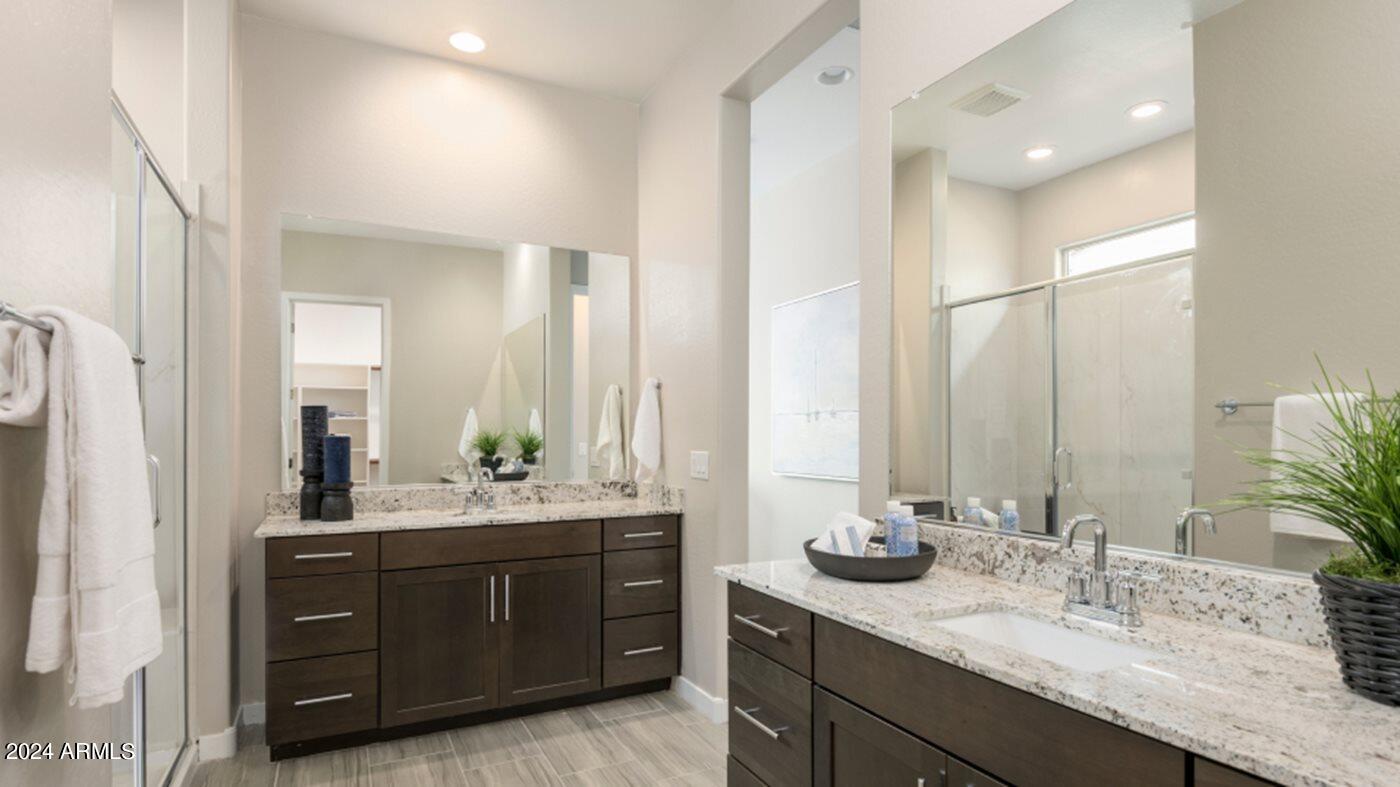 3258 West Via Dona Road Phoenix, AZ 85083 - Photo 6 of 22 Master Bath