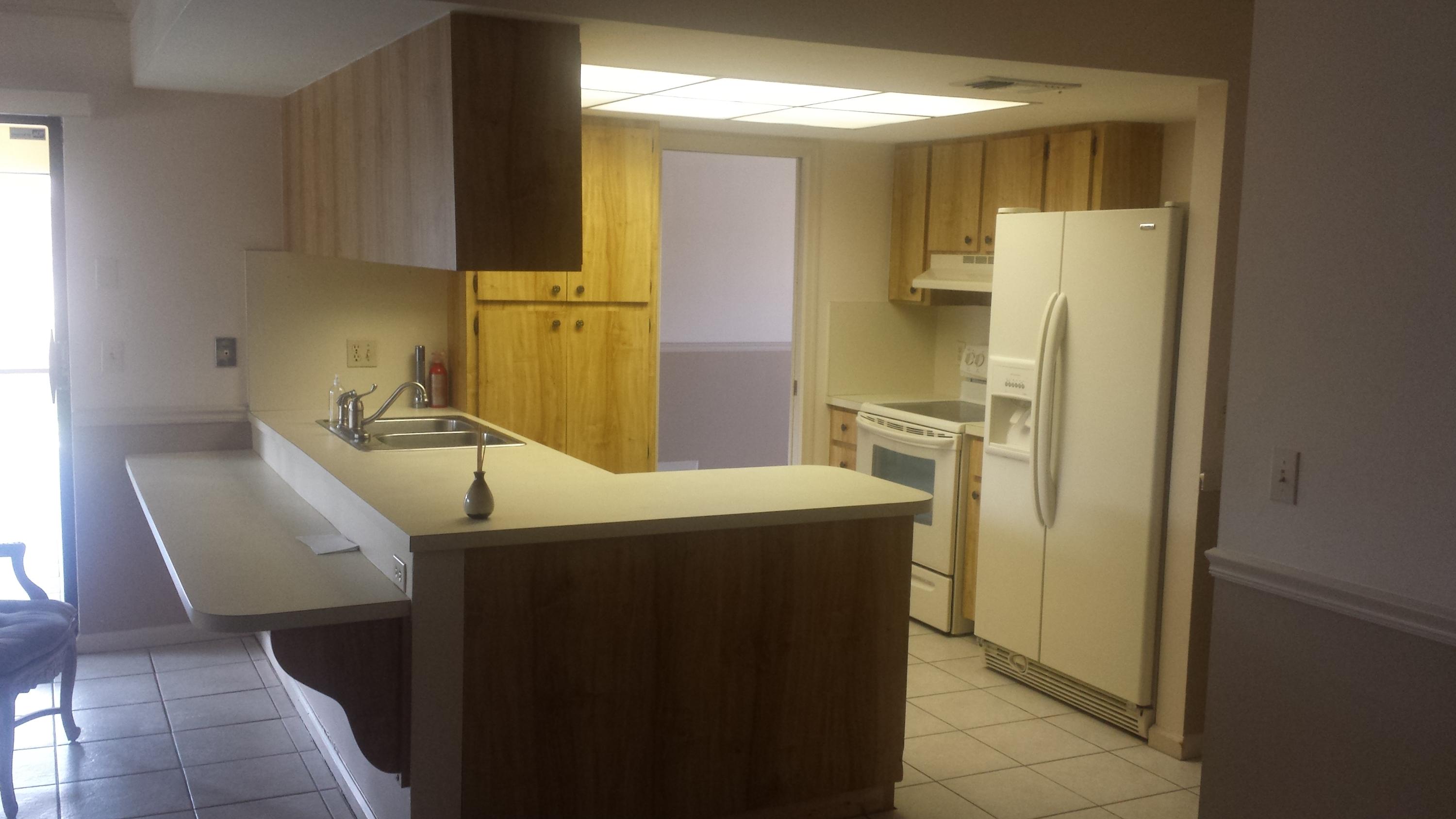741 Connestee Road West Palm Beach, FL 33413 - Photo 4 of 14 kitchen
