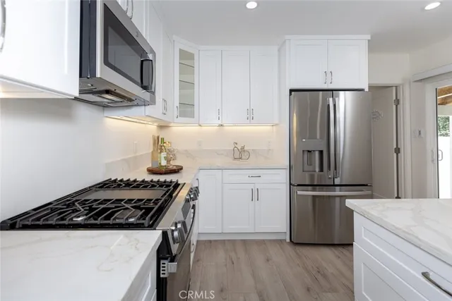 $4,450 | 15256 Clymer Street, Mission Hills, CA 91345