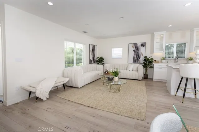 $4,450 | 15256 Clymer Street, Mission Hills, CA 91345