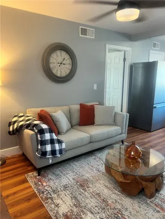 $1,995 | 14035 Oakley Drive, Riverside, CA 92503