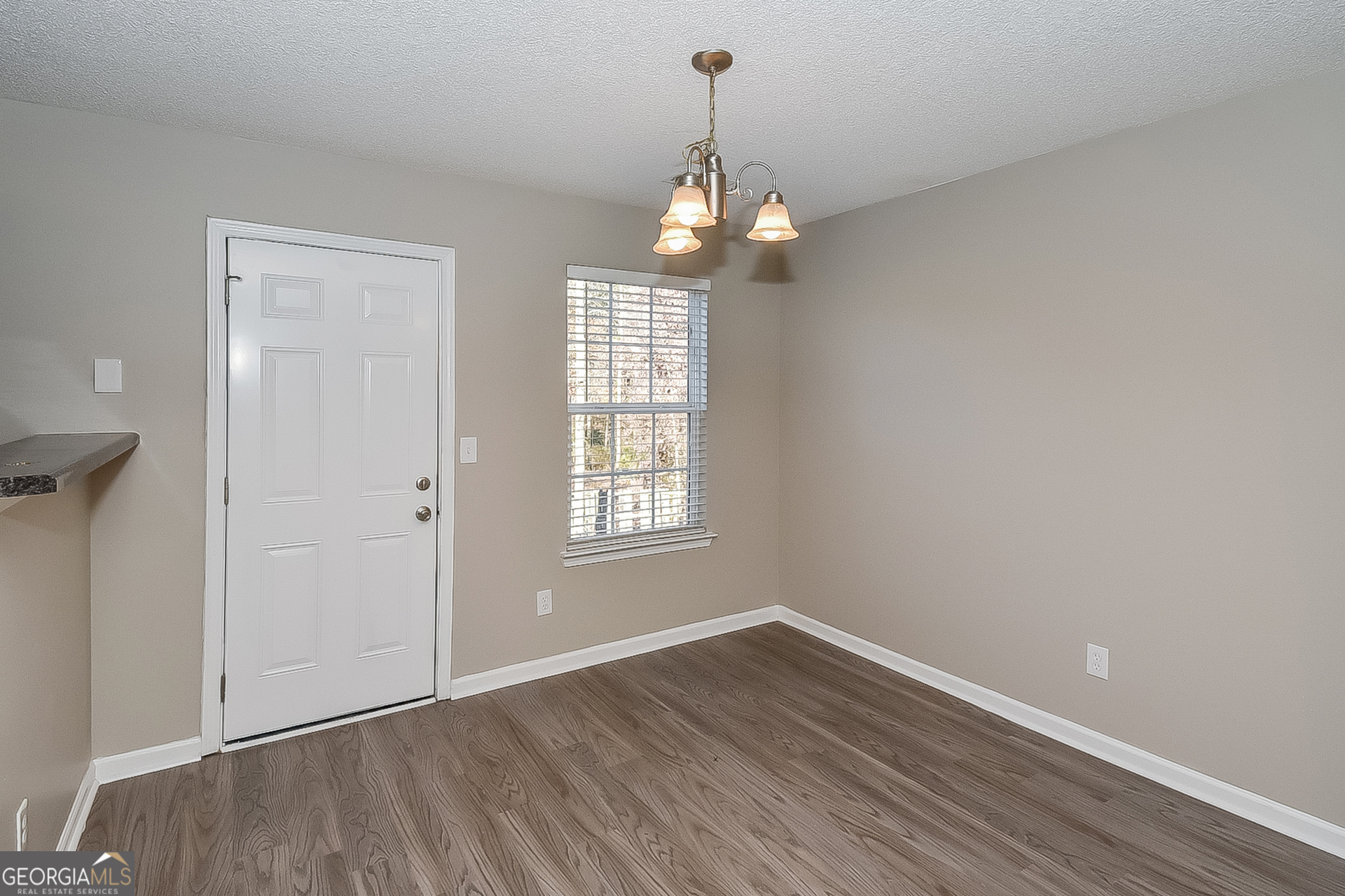 1266 Brookstone Road Atlanta, GA 30349 - Photo 4 of 17