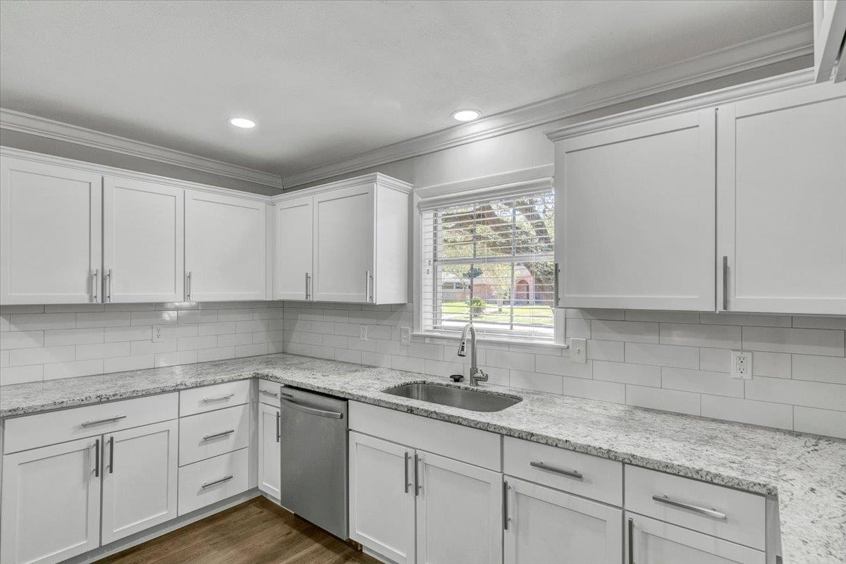 930 Hibiscus Circle Beaumont, TX 77706 - Photo 10 of 29