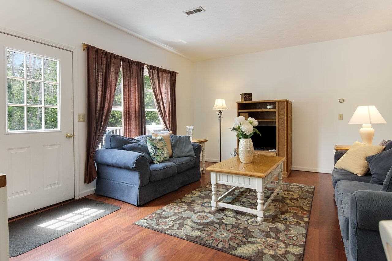 4215 Summerhill Road Traverse City, MI 49684 - Photo 41 of 47 1888593-40.JPG