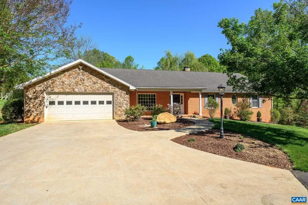 $749,000 | 4568 Rockfish Gap Turnpike, Charlottesville, VA 22903